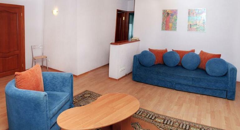 Luxury Apartments Dnipropetrovsk - Photo3