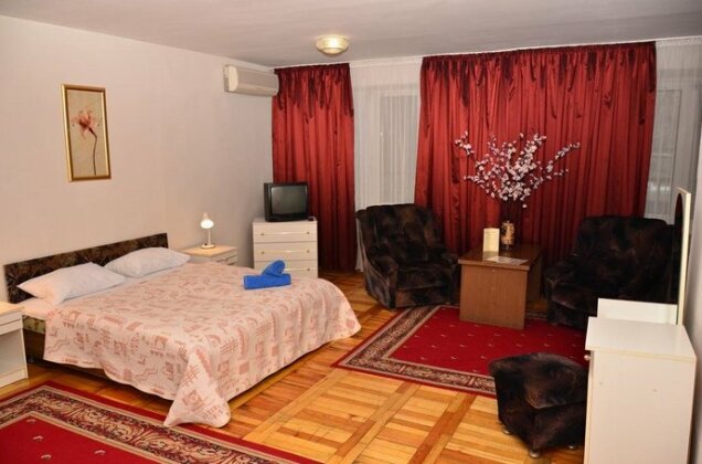 Mini Hotel Vesna - Photo3