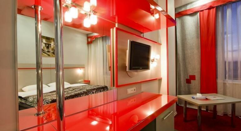 Seven Eleven Hotel Dnipropetrovsk - Photo3