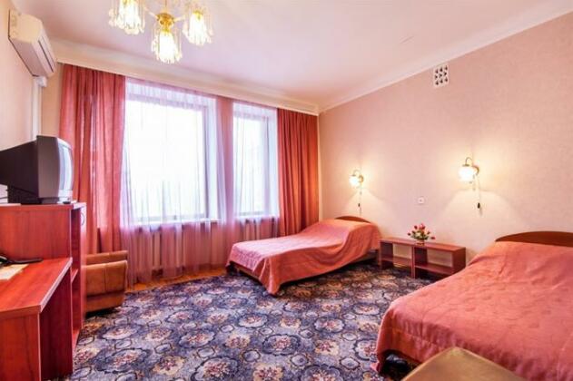 Zhovtneviy Hotel - Photo4