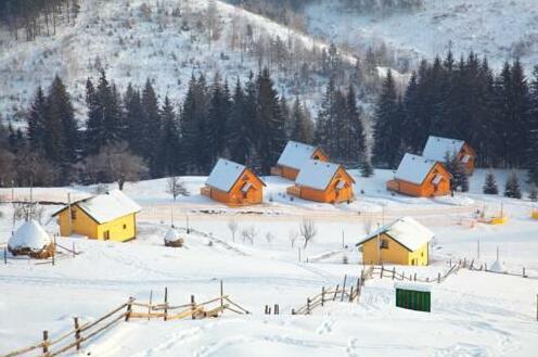 Tikhiy Khutor Eco Resort - Photo2