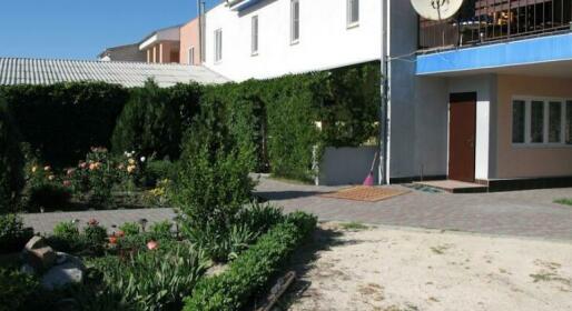 Guest House 15a