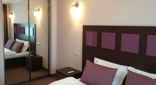 AMBER Hotel & Cafe
