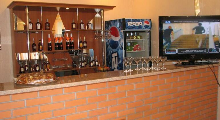 Art Hotel Izmail - Photo2