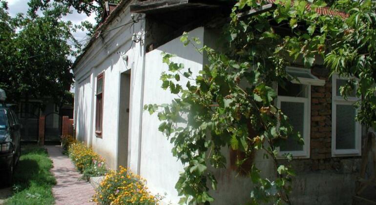 Iris Cottage