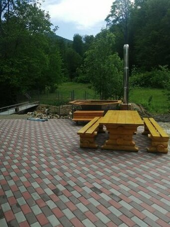 Stream Khust - Photo2