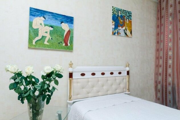 2 Bedroom Apartment Metro Minska Dream Town - Photo4