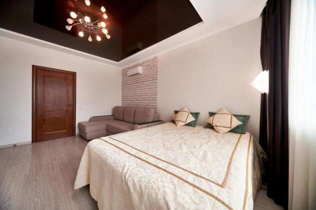 2 Bedrooms Apartment Malinovskogo Street 8 - Photo2