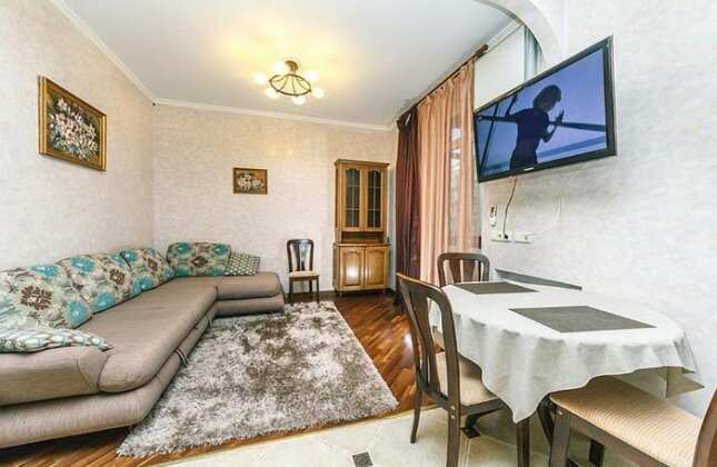 Amazing two beds in the Klovskiy Spusk - Photo4