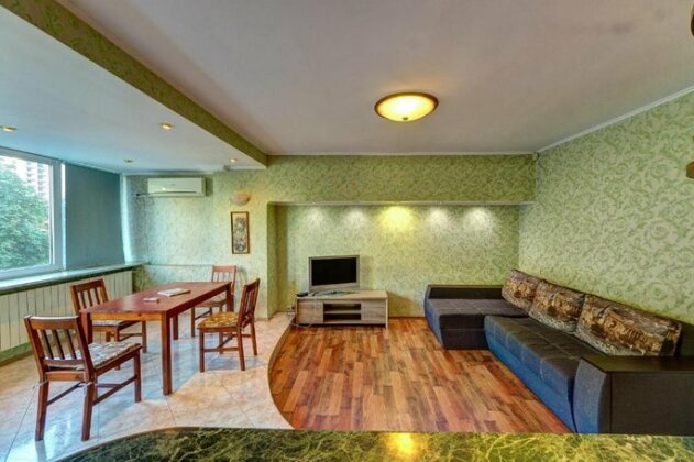 Apartment in the center at Teatralnaya - Photo2