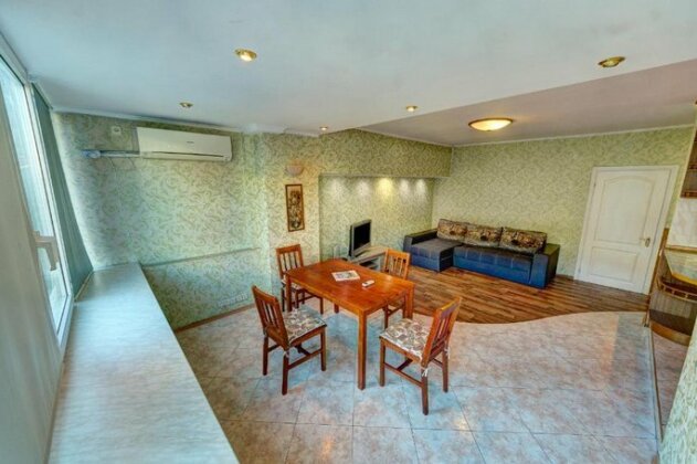 Apartment in the center at Teatralnaya - Photo4