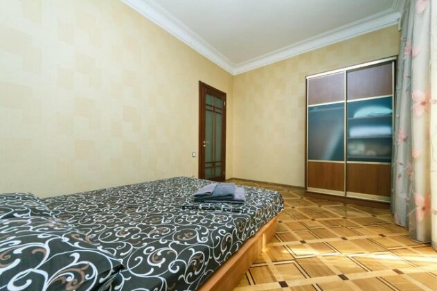 Apartment on Kreshchatik st 17 - Photo5