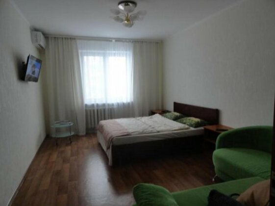 Apartment on Urlovskaya