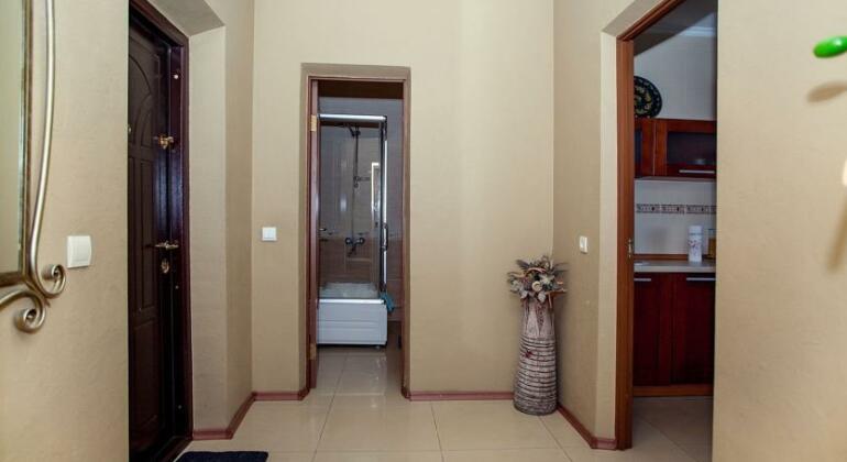 Apartments on Prospekt Bazhana - Photo3