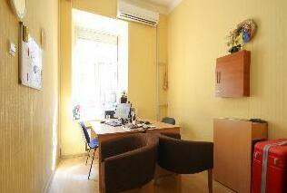 Arena Apartments Basseina Area - Photo2
