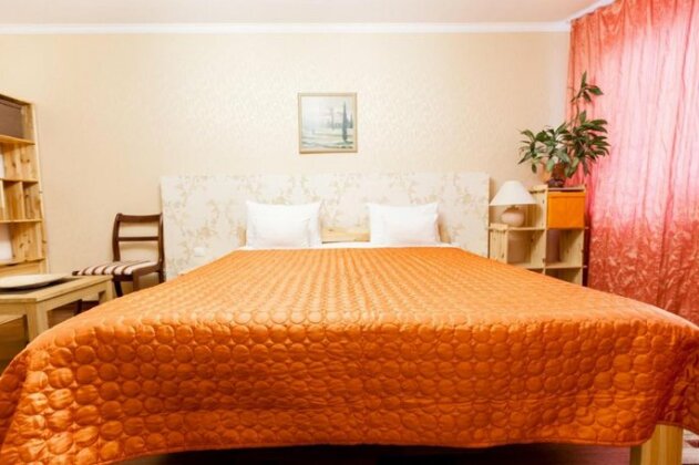 Comfortable apt with great view of the Kiev Lavra and the Dnieper River - Photo2