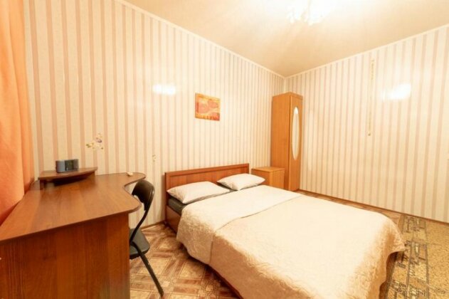 Comfortable three bedroom apartment st Kutuzova 14