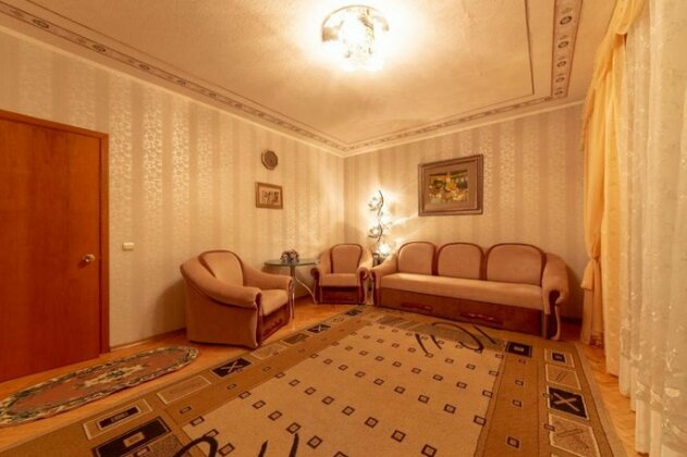 Comfortable three bedroom apartment st Kutuzova 14 - Photo2