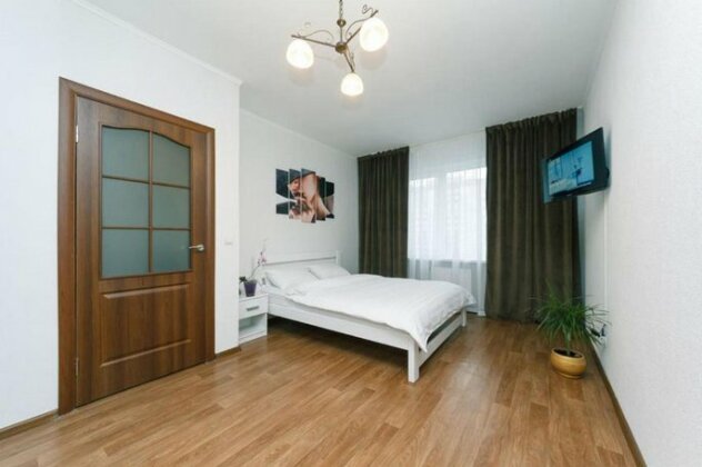 Cozy Apartment on Gmyri 12b near metro Poznyaki - Photo2