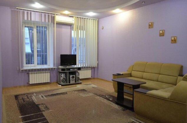 Cozy apartment on Sofiivska - Photo2