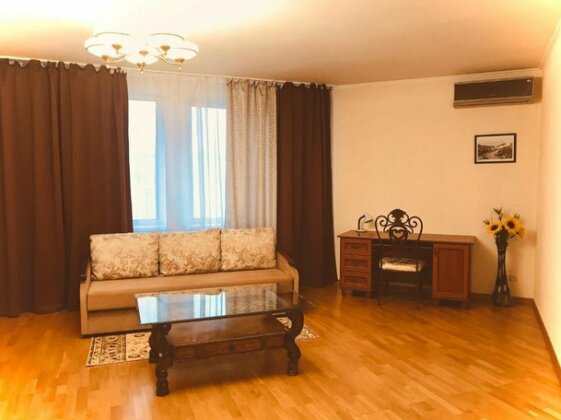Cozy two-room apartment near the metro Poznyaki and near the airport Borispol - Photo5