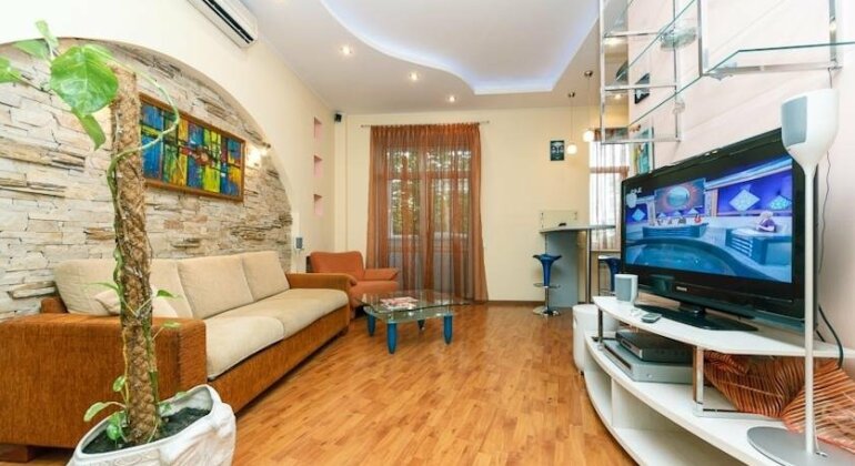 Day Rent Apartment on Velyka Vasylkivska 52 - Photo3