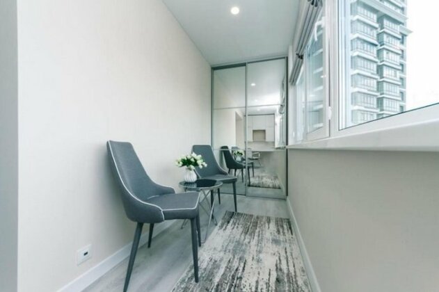 Designers' 1 Bedroom Apartment near Gulliver - Photo3