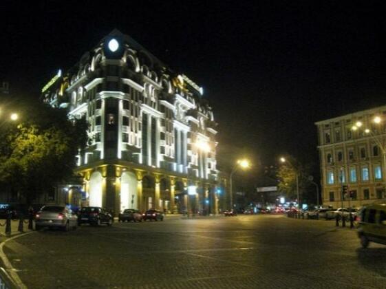 Home Hotel Apartments on Mykhailivska Square - Kiev