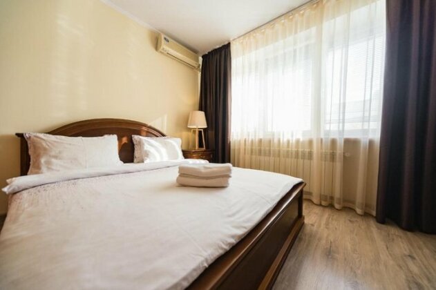 Huge one bedroom Apartment metro Minska - Photo4