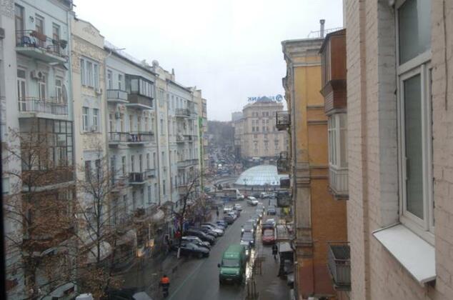 Kiev Accommodation On Kostiolna Apartments - Photo4