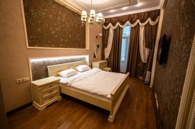 Kyiv 2Rooms Classic VIP Apartment - Photo2