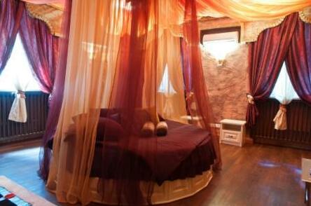 Maharadzha Guest House - Photo4