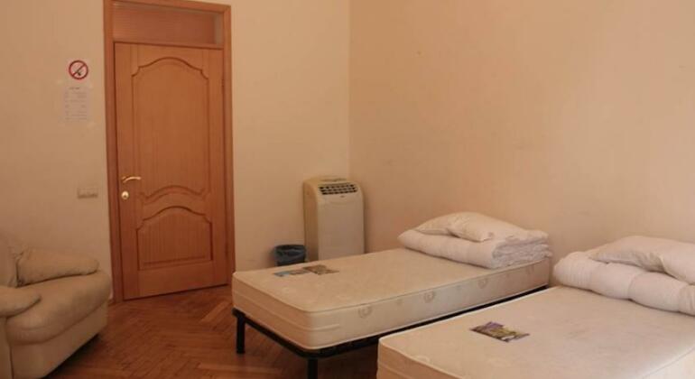 Mini Hostel Kiev - Photo3