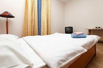 Mini Hotel near Arena City - Photo4