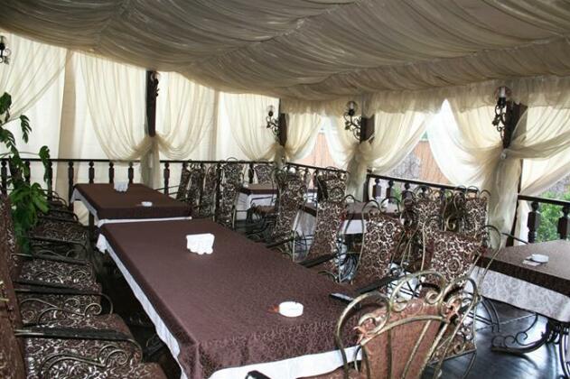 Pirosmani Hotel - Photo4