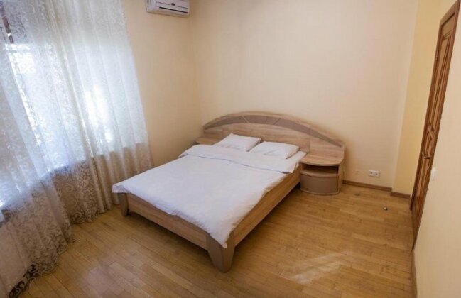 Two Bedroom Apartment with Balcony - Photo4