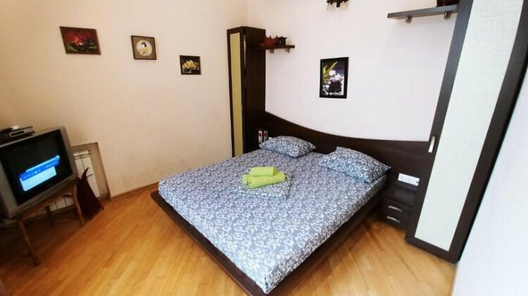 Two bedrooms Lux 2 Esplanadna St Centre of Kiev