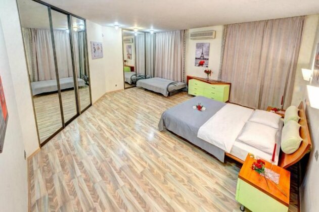 VIP apartment 3 bedroom na Laboratornom pereulke - Photo3