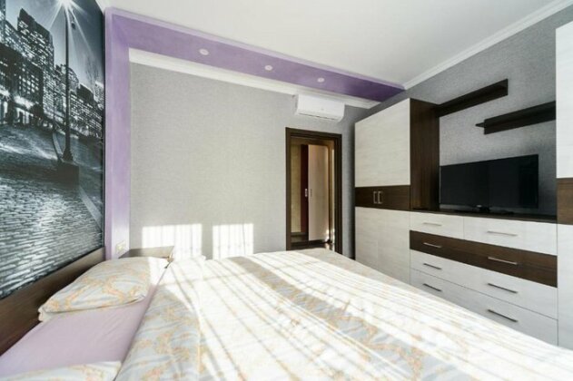 VIP one bedroom Apartment metro Minska - Photo5