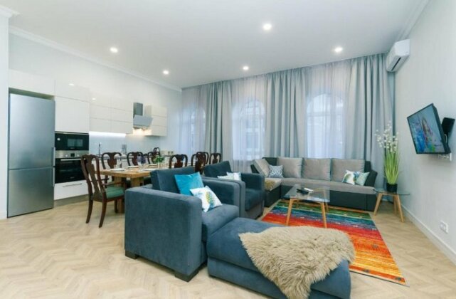 V&V luxury apartments Arena City Maydan - Photo3
