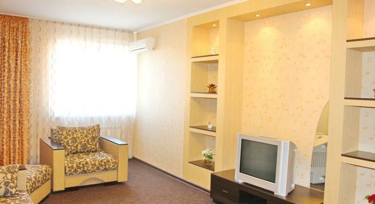 Yuliia Apartment Poznyaki - Photo2