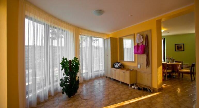 Elizium Park Hotel - Photo3