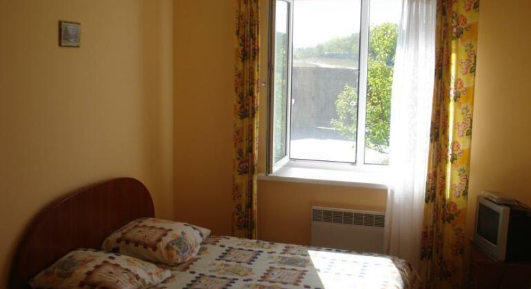 Kinburn - Photo3
