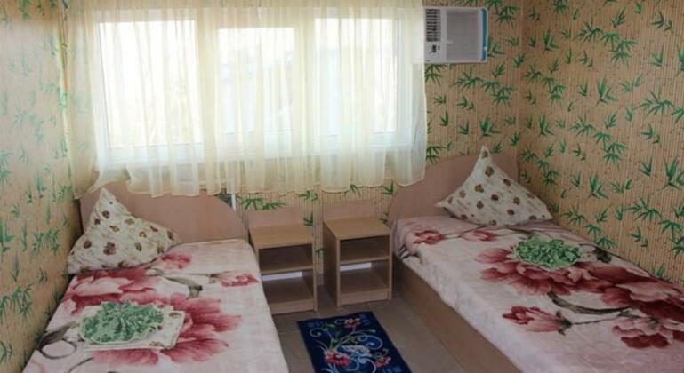 Lazurny Bereg Guesthouse - Photo4