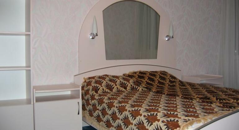 Pansion Nadezhda - Photo3