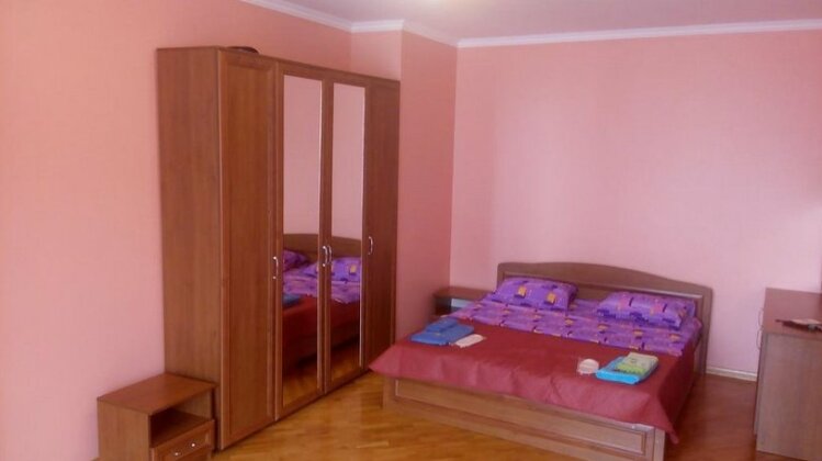 Apartment on Zadvoretska - Photo3