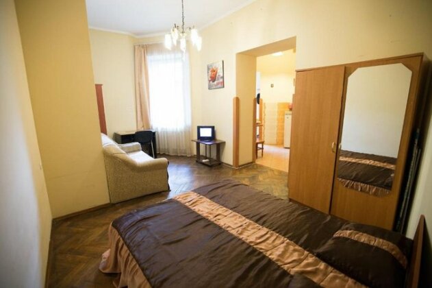 Apartment on Sheptytskyh street 3/4