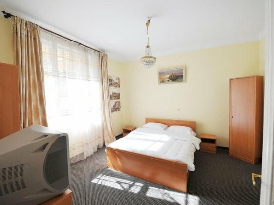 Cosiest 3-room Apartment In Central Lviv - Photo3