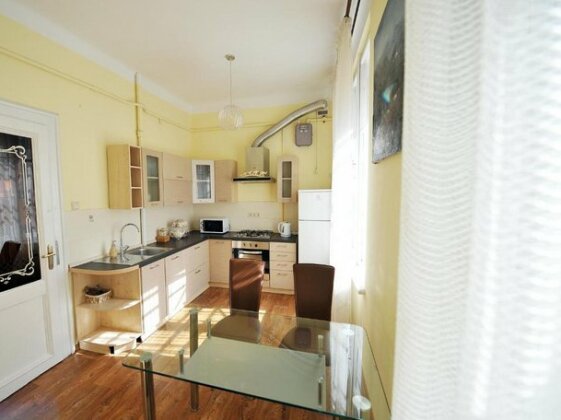 Cosiest 3-room Apartment In Central Lviv - Photo5