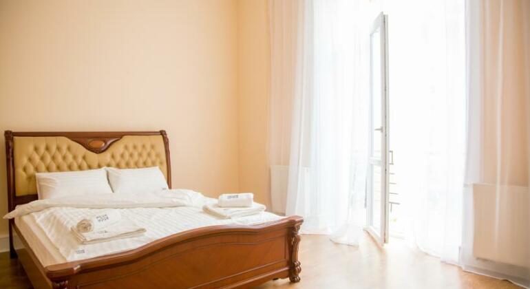 Large Apartment close to the Main Square - Photo3
